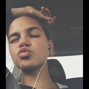 Meet your Posher, Rhiannon